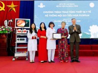 Bệnh viện đa khoa tỉnh Cao Bằng tiếp nhận hệ thống nội soi tiêu hóa Fujifilm do gia đình GS.TS Đào Văn Long trao tặng.