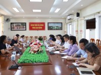 Đoàn công tác Sở Y tế Cao Bằng và Trung tâm II làm việc tại Bệnh viện Đa khoa tỉnh trước chương trình tập huấn nhận diện trẻ khuyết tật