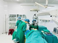 Bệnh viện Đa khoa Đức Giang (Hà Nội), tiếp tục thực hiện phẫu thuật và hỗ trợ, chuyển giao kỹ thuật mổ đục thủy tinh thể tại Bệnh viện Đa khoa tỉnh Cao Bằng