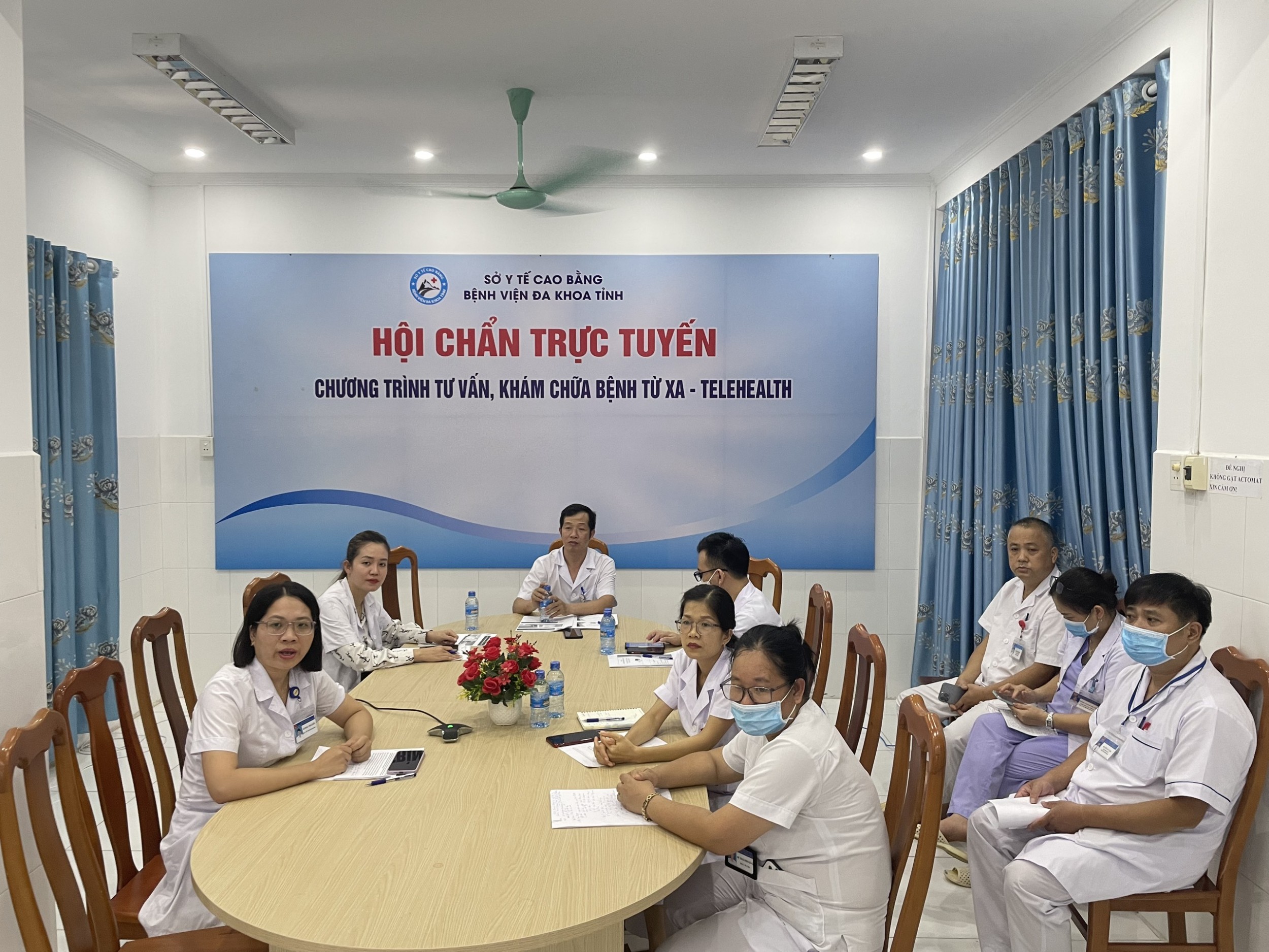 Bệnh viện Đa khoa tỉnh Cao Bằng tổ chức chương trình tư vấn, khám chữa bệnh từ xa (Telehealth) và Sinh hoạt khoa học tháng 7