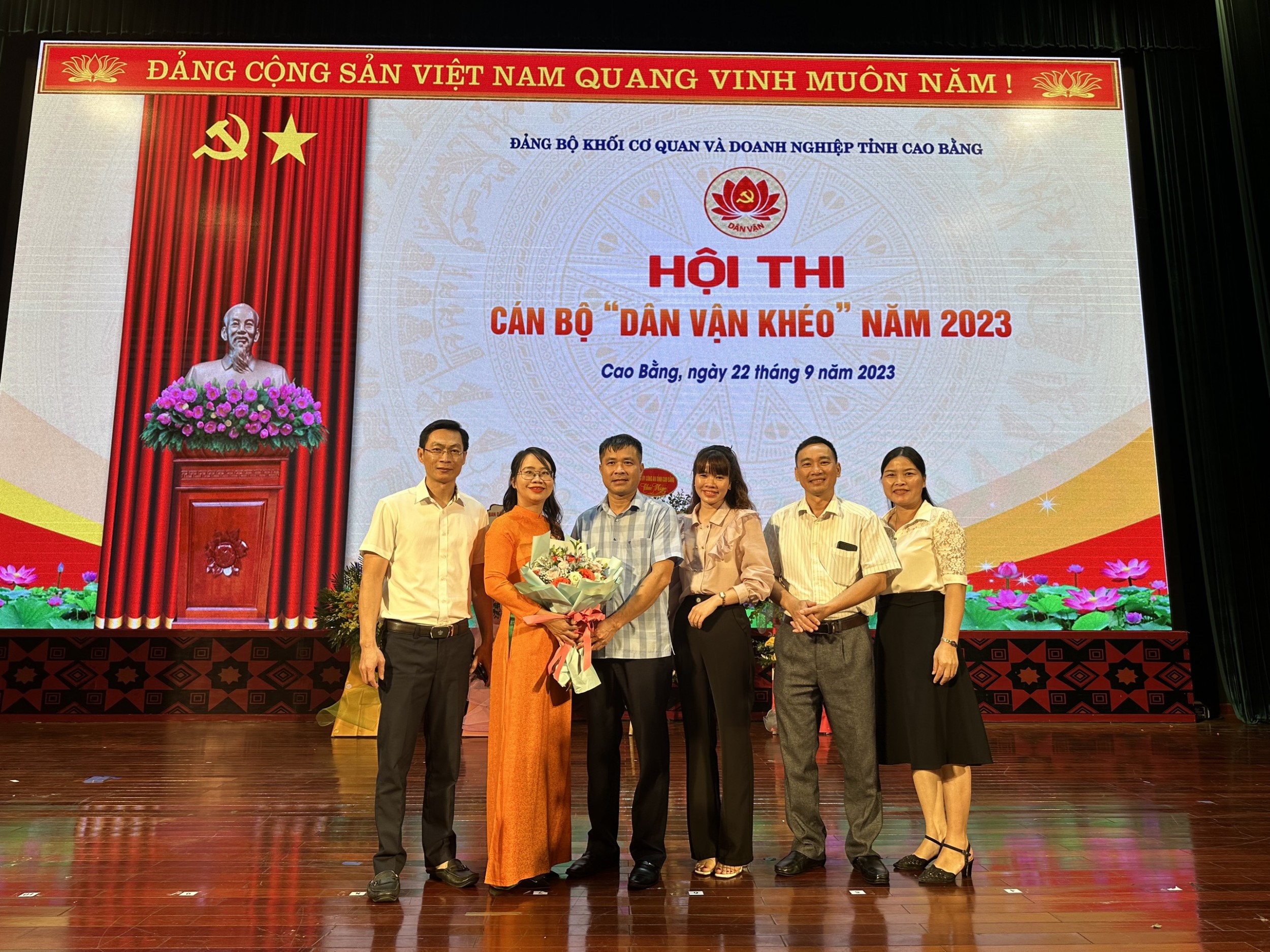 Dân vận khéo 2