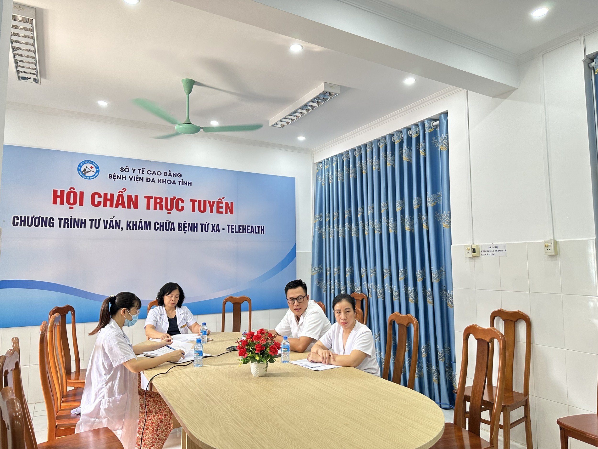 Bệnh viện Đa khoa tỉnh Cao Bằng tổ chức Chương trình khám chữa bệnh từ xa tháng 9 năm 2023