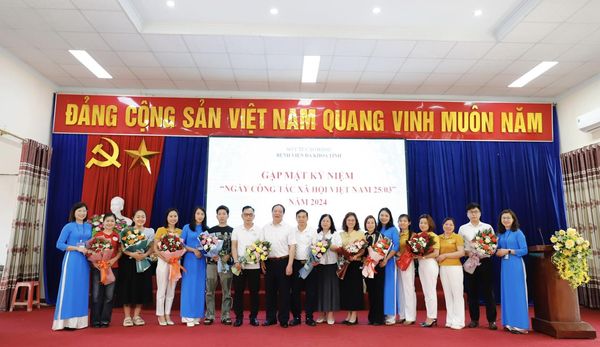 Bệnh viện đa khoa tỉnh: Tổ chức gặp mặt kỷ niệm Ngày công tác xã hội 25/3.