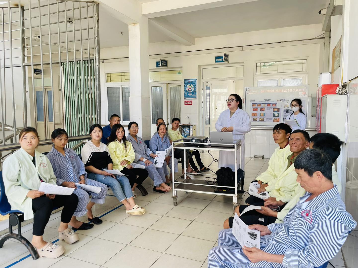 Vi chất dinh dưỡng rất cần thiết cho quá trình tăng trưởng, phát triển về thể lực, tầm vóc và trí tuệ, nâng cao sức khỏe, tăng cường sức đề kháng của cơ thể