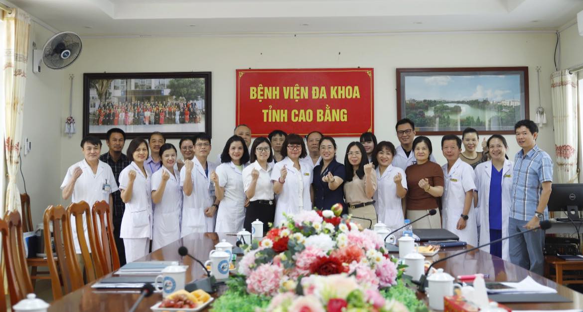 Tập đoàn PC1 làm việc với Bệnh viện đa khoa tỉnh Cao Bằng trong khuôn khổ Chương trình hỗ trợ nâng cao năng lực quản trị bệnh viện.
