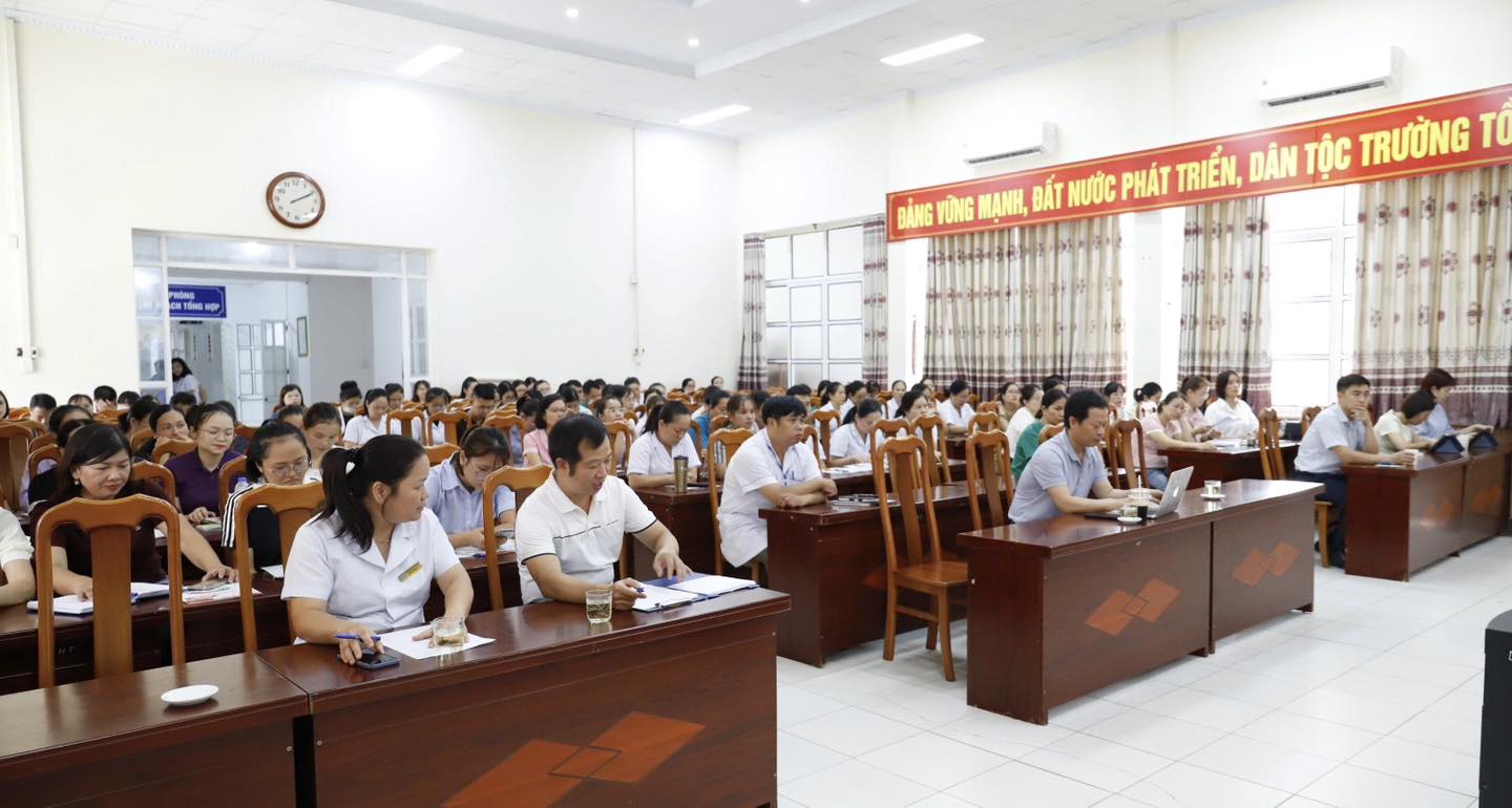Bệnh viện đa khoa tỉnh Cao Bằng tổ chức hội thảo khoa học "cập nhật các điểm mới trong điều trị bệnh lý tim mạch”