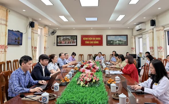 Viện Năng suất Việt Nam làm việc tại Bệnh viện Đa khoa tỉnh Cao Bằng.