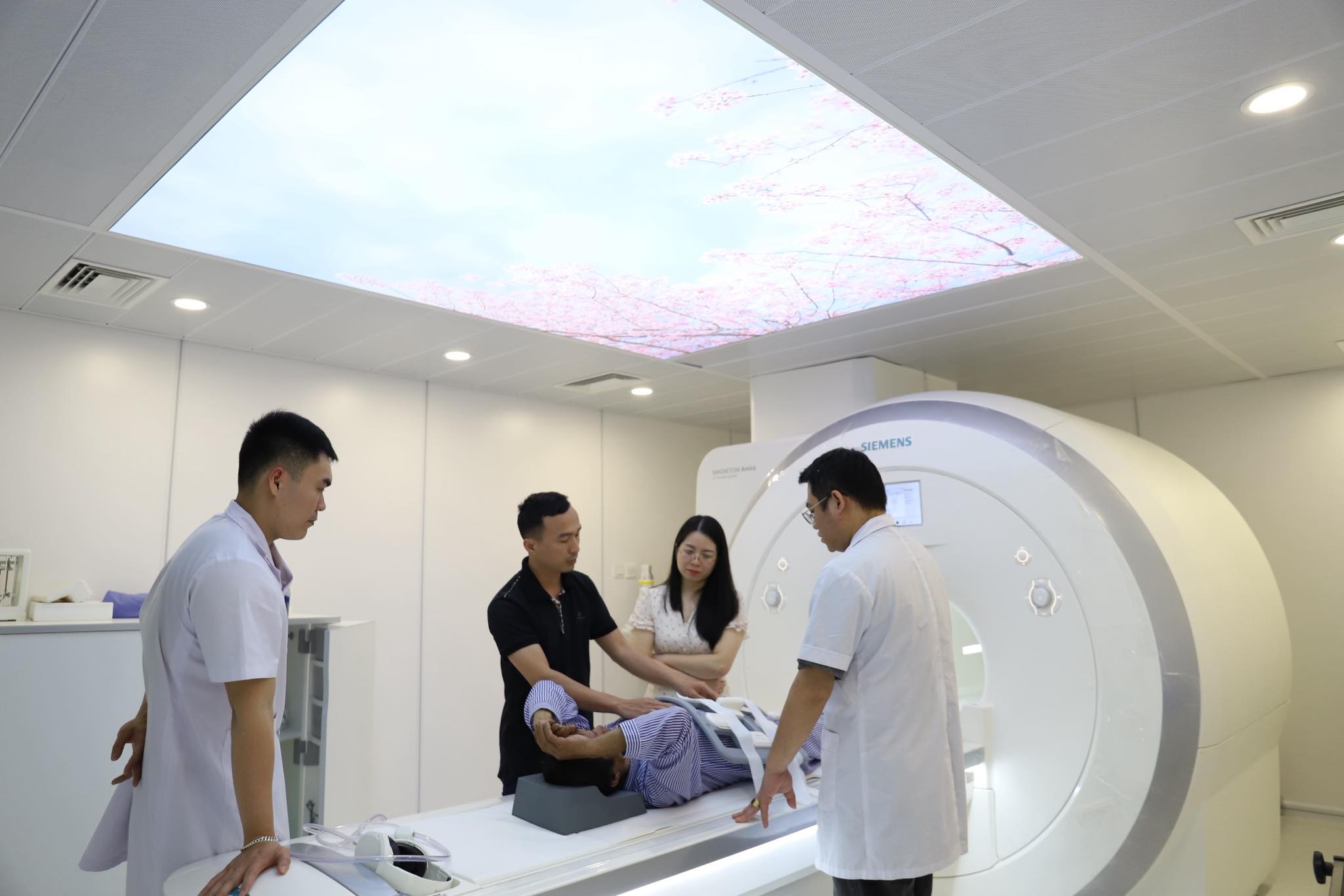 Đưa dịch vụ y tế chất lượng cao đến gần người dân vùng cao - Bệnh viện Đa khoa tỉnh Cao Bằng nỗ lực thực hiện hiệu quả Nghị quyết số 72-NQ/TW